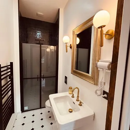L'Appartement *
